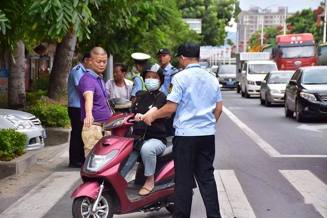 d证可以开什么车，c1 d的驾驶证能驾驶什么车