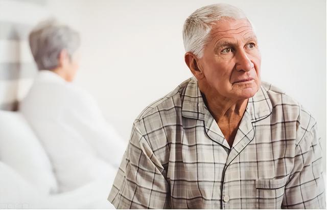 重度失智症会出现哪些症状，失智症的类型以及对应照顾方式