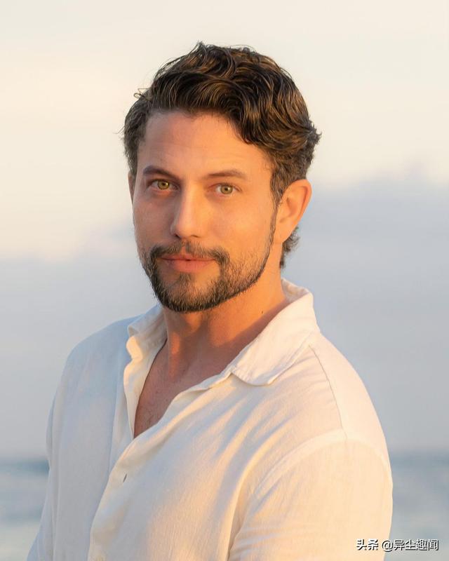 杰克逊拉斯波恩，暮光之城颜值巅峰