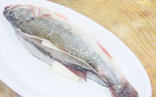 松鼠鱼用什么鱼，松鼠鱼用什么鱼做最合适（鲤鱼草鱼靠边站）