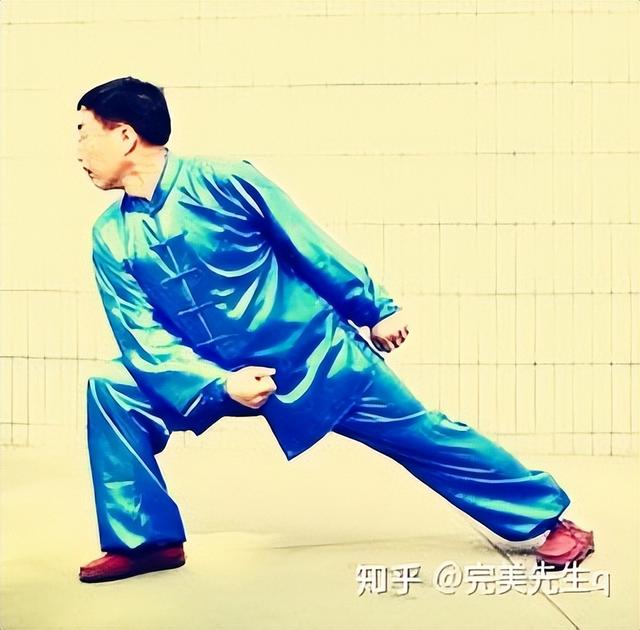 宋氏心意拳套路實戰圖解,比泰拳肘擊法更厲害的傳統武術技法 宋氏心意拳套路實戰圖解,比泰拳肘擊法更厲害的傳統武術技法