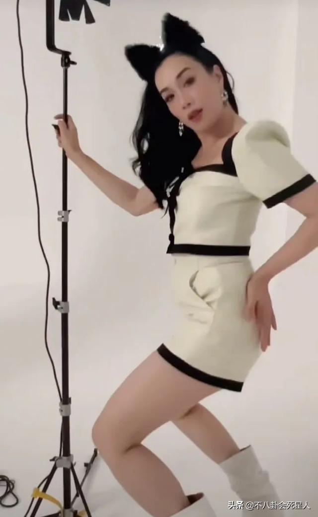 盘点各种女明星的露脐装，这7位女星一个比一个爱秀身材