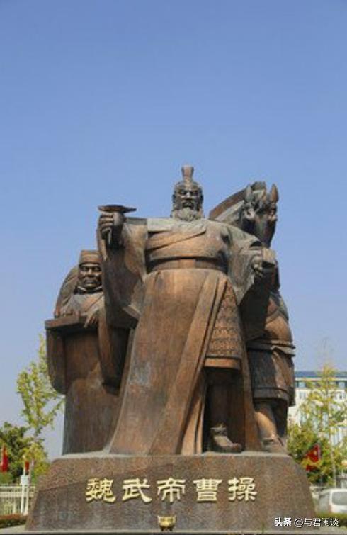 三国演义中曹操介绍，三国演义中的曹操