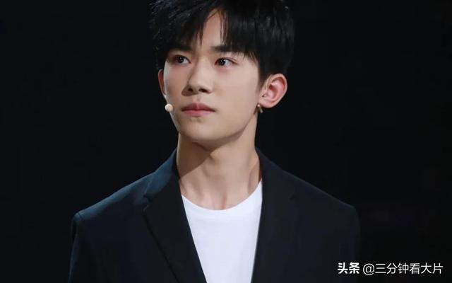 tf boys王俊凯王源易烊千玺的资料，易烊千玺成百亿影帝