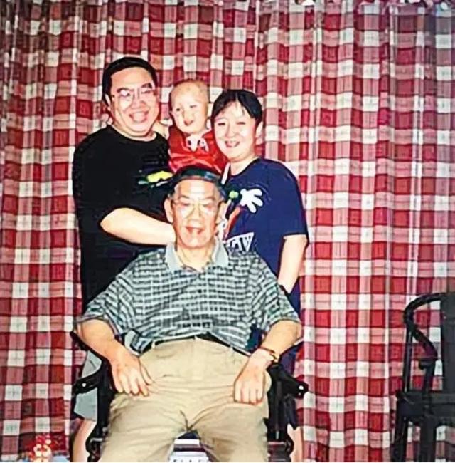 英达与梁欢关系如何，其貌不扬的梁欢