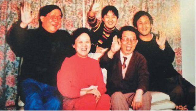 英达与梁欢关系如何，其貌不扬的梁欢