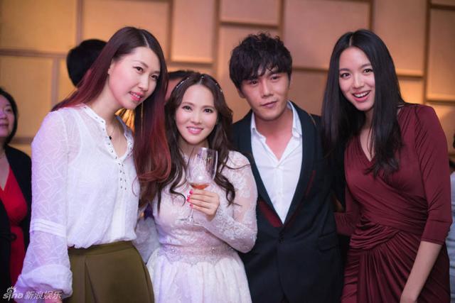 黄维德访谈录，当年陷入牵手门事件