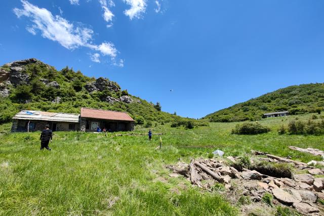 尖山风景区攻略，假期一家人出游蔚县飞狐峪里的尖山