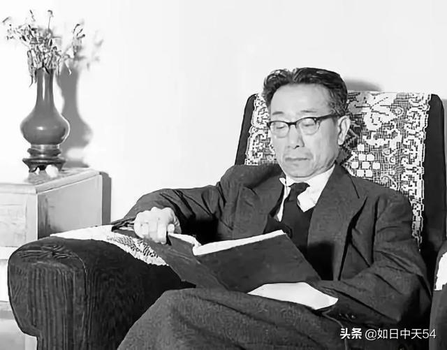 华罗庚是天才还是勤奋，运用勤奋来弥补学历的不足