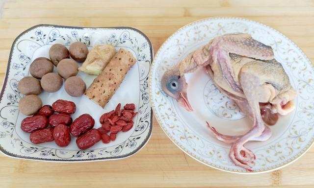 女人滋阴养颜食补偏方，5种滋阴润燥养颜汤