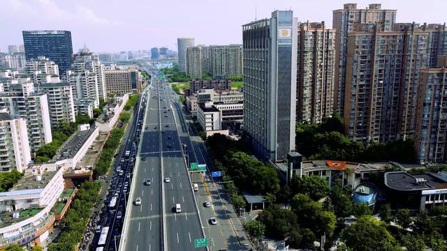 静安闸北合并以什么路为界，为什么是静安区与闸北区合并