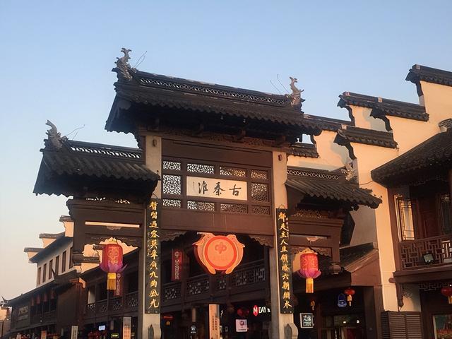 南京景点分布图，南京旅游景点地点全览图（南京城墙这几条精品旅游线路你必须知道）