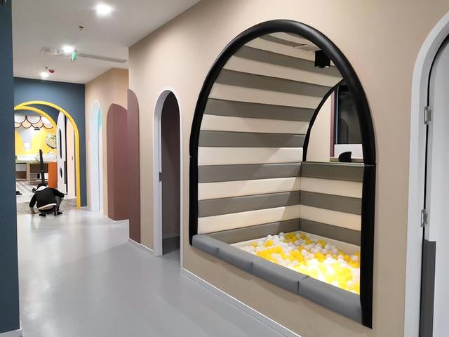 家庭装修时软包背景墙，如何正确选择背景墙软包