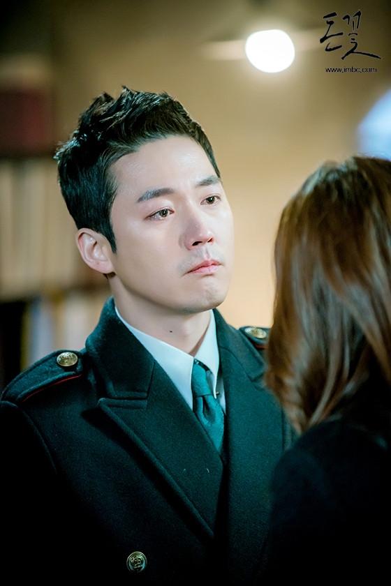 黑暗荣耀更新频率，韩剧《黑暗荣耀2》开播一天