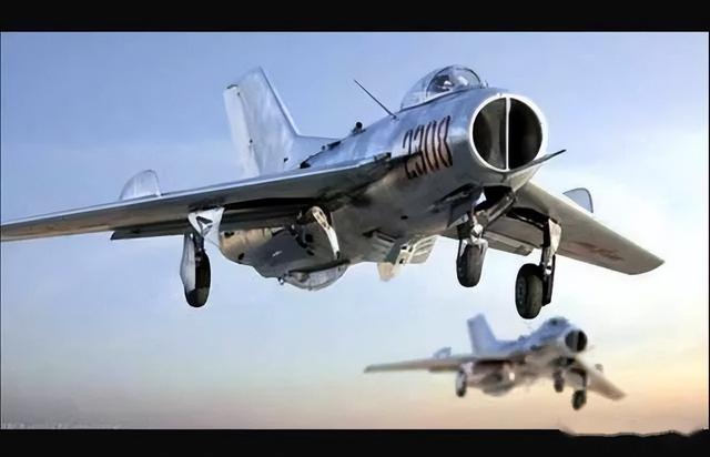 歼6最新资料介绍，歼-6亮相东南沿海