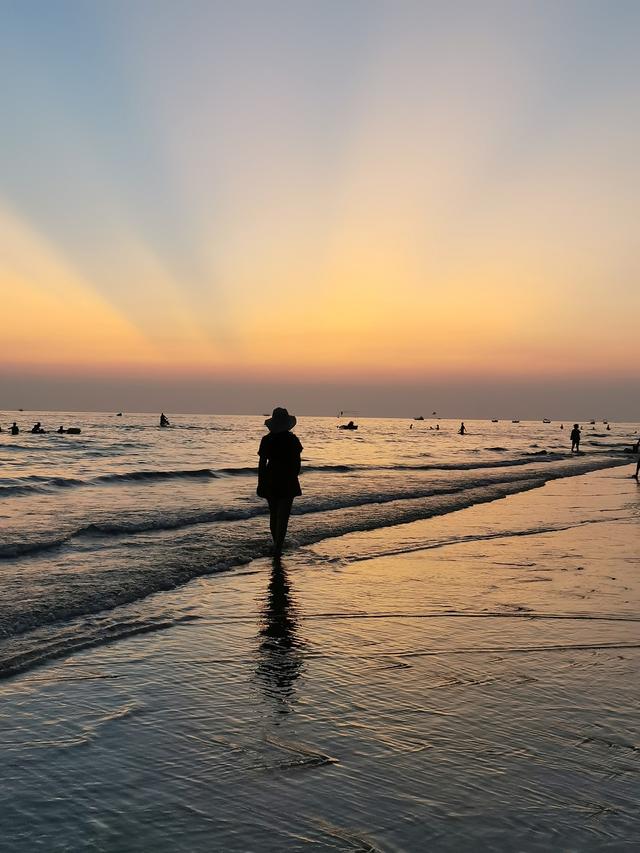 北海涠洲岛一日游最佳路线，北海涠洲岛5日游攻略