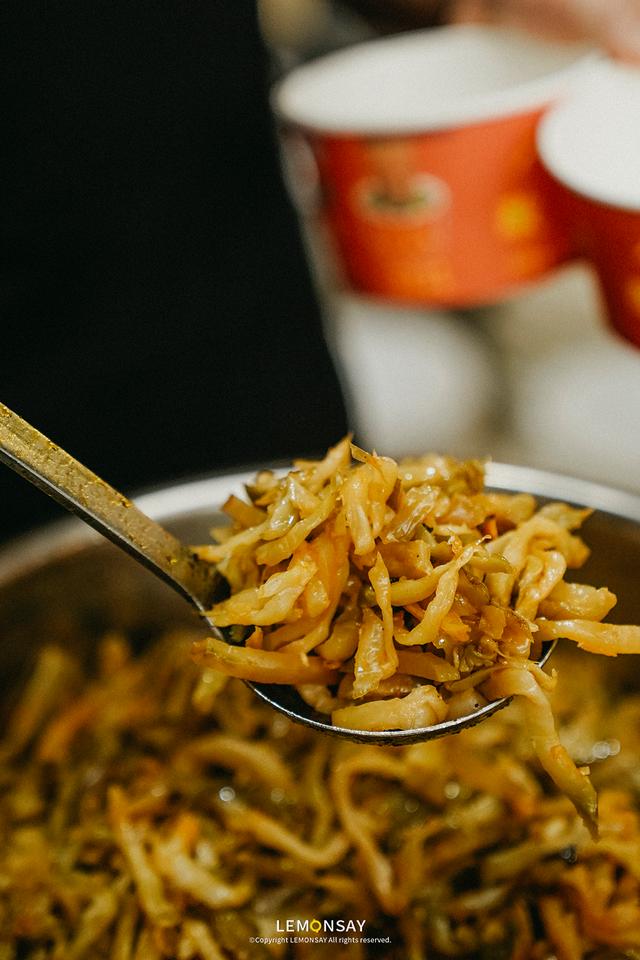 上货必吃独特味道酸辣粉，这碗东门酸辣粉