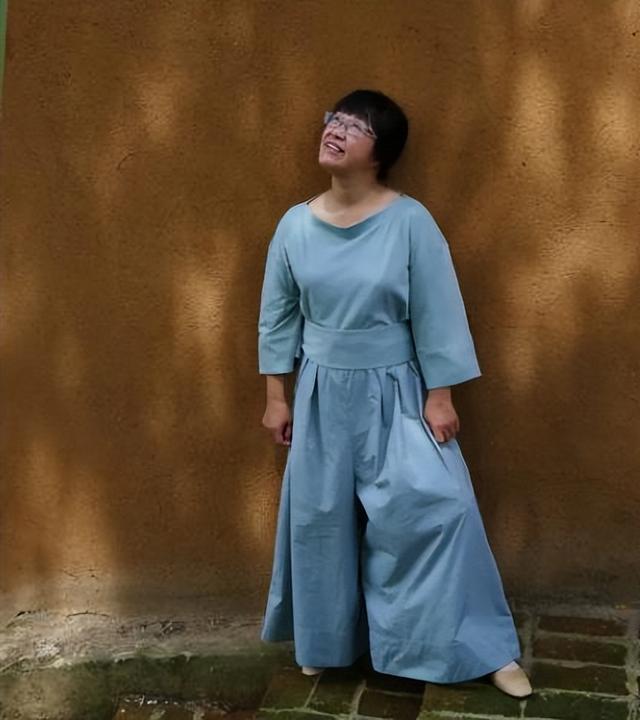 余秀华直播谈杨槠策暧昧，余秀华为躲杨槠策出奇招