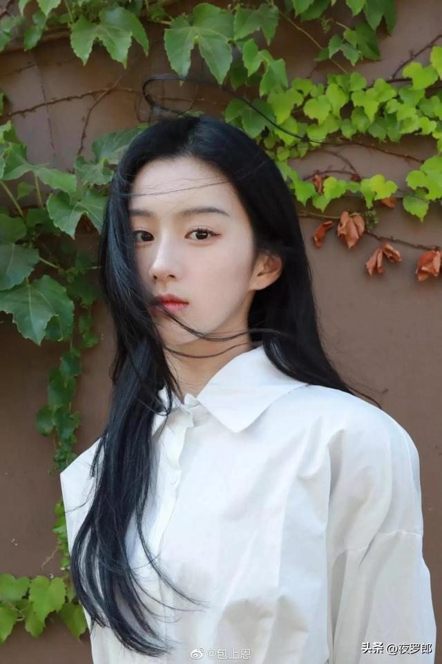 年轻漂亮的包上恩被导演们力捧，包上恩以前（时尚黑洞的她凭什么被陈奕迅宠上天）