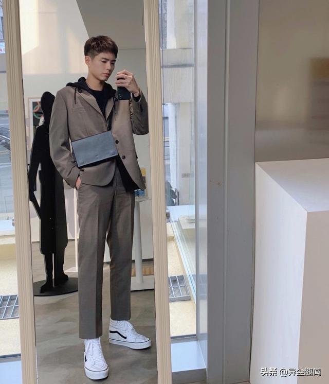 朴宝剑何时出道的，盘点12位明年30岁的韩国演员