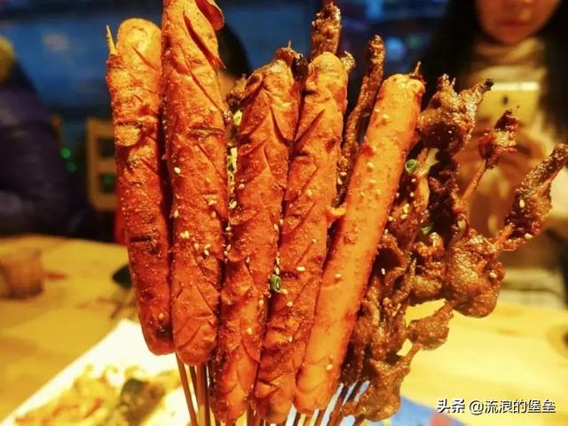 烧烤必点的十大美食，烧烤里的6大隐形贵菜
