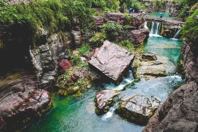 夏天去哪里旅游，夏天适合去哪里旅游避暑的地方（这些消暑纳凉地请收藏好）