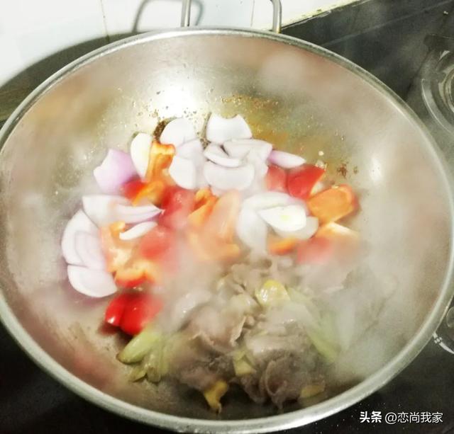 羊肉配什么菜好吃，这个季节吃羊肉配什么菜好吃（羊肉片别总是涮着吃）