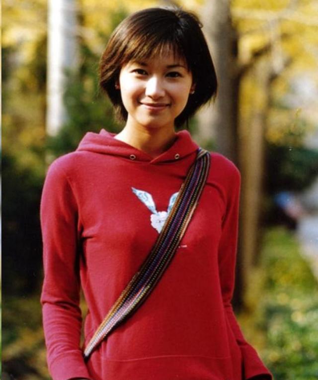 徐静蕾结婚了吗，徐静蕾不婚主义（给王朔买房让他软饭硬吃）