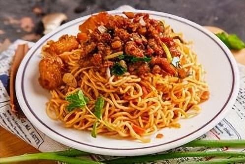 大厨教你做素炒面，大厨教你这道家常时蔬炒面