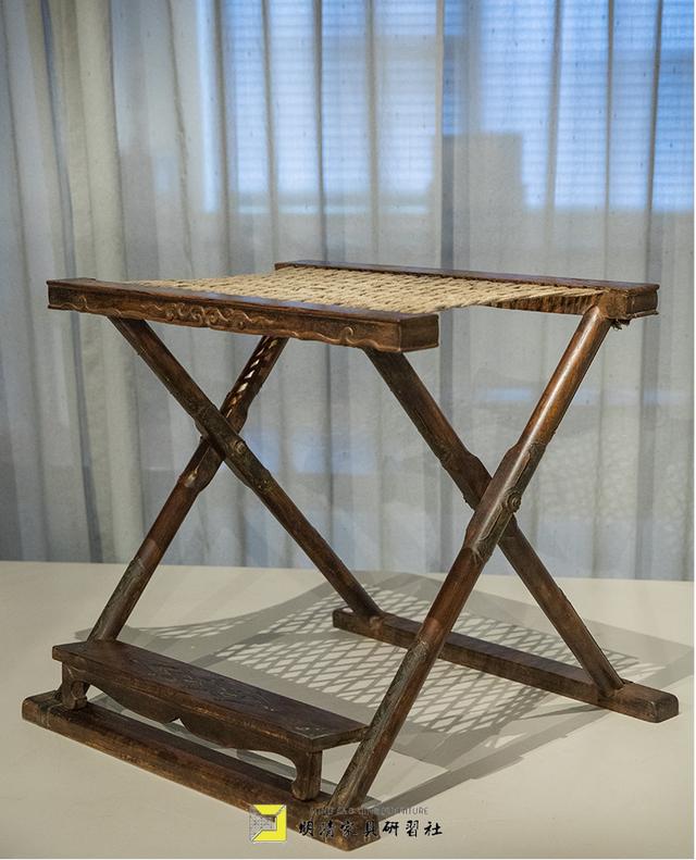 实木折叠椅结构尺寸图，一张收合万千遍的折叠椅