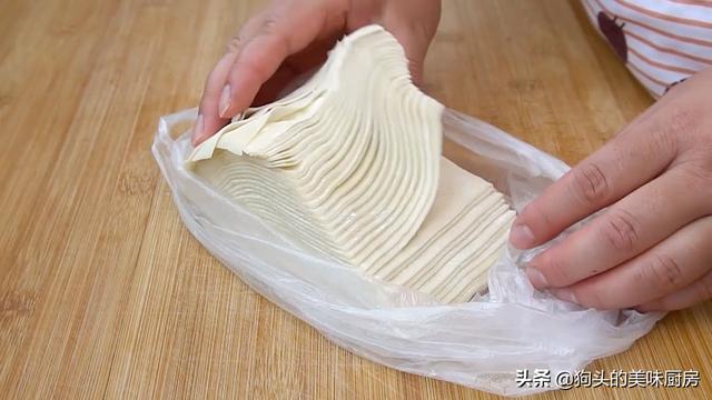 家常馄饨汤怎么调，馄饨汤怎样调制才鲜美（10年店主教你用开水调小馄饨汤）