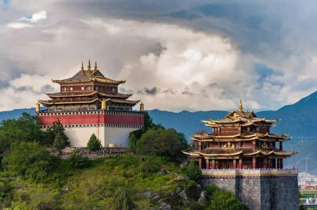 香格里拉必去4个景点，香格里拉十月份必去4个景点（一条环线串联香格里拉所有的核心美景）