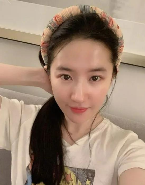 历届双料金鹰女神都有谁，再看金鹰女神8位得主生存状况