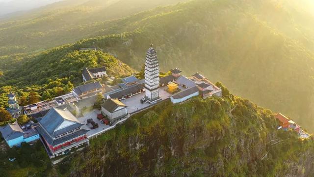 鸡足山旅游攻略，11月免费的大理宾川鸡足山（大理宾川鸡足山景区旅游攻略）