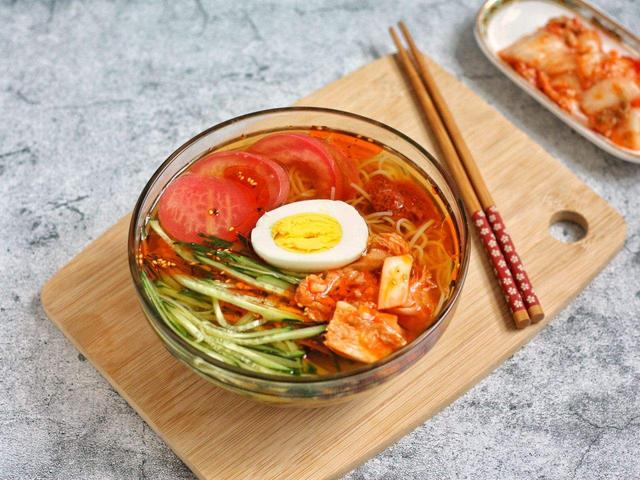 介绍韩国传统饮食，韩国饮食有哪些独特的魅力