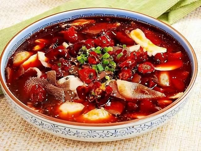 重庆小吃排名前十名，重庆十大必吃美食重庆最有名小吃（重庆这10家特色美食）