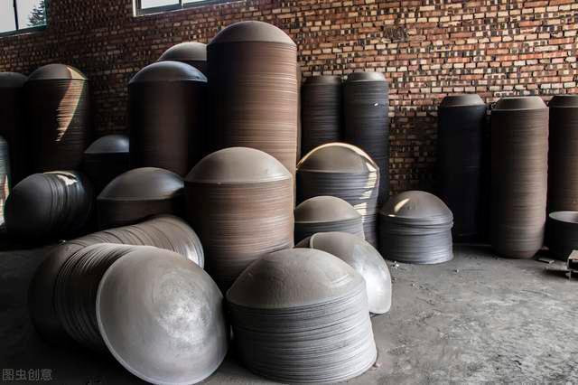 毒铁锅为何屡禁不止，炒菜用的铁锅用哪个比较安全呢