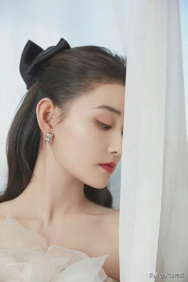 蒋依依新电视剧大全，和《庆余年》的五竹叔搭档