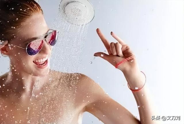 邓光，30年代的虱子是怎么长在身上的