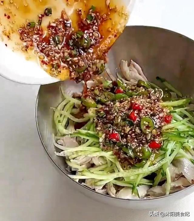 凉拌手撕麻椒鸡，开胃解腻凉拌菜