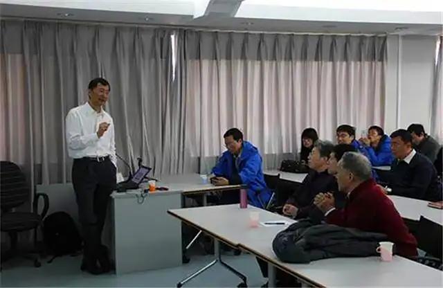 高华健哪一年从美国回归，神童高华健放弃国籍加入美国