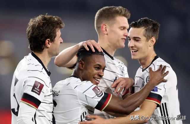 欧洲区13队全出炉，世界杯最新赛程分组（欧洲足坛疯狂一夜）