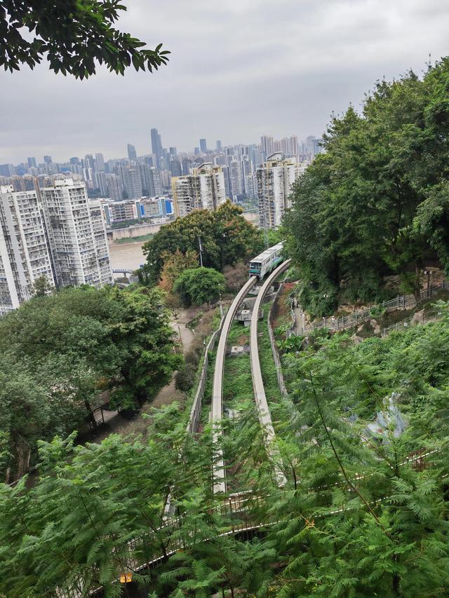 重庆矿山公园旅游攻略，废弃矿山蝶变生态公园