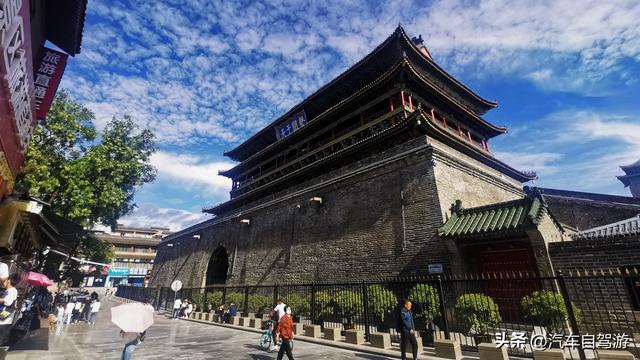 西安的钟楼是多少人记忆中的景点，穿行西安北院门