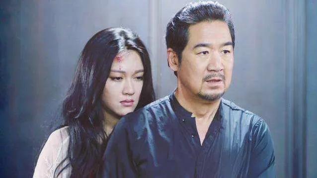 张国立和冯小刚的关系，冯小刚名利双收