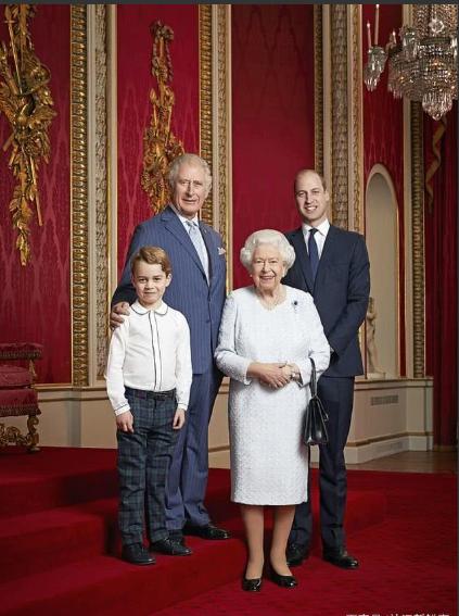 英国女王伊丽莎白二世是谁的子女，英国女王伊丽莎白二世