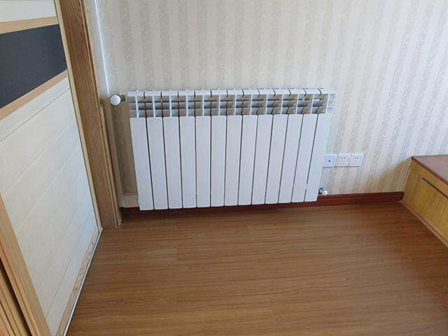 暖气管道漏水用什么方法处理，暖气管漏水什么原因