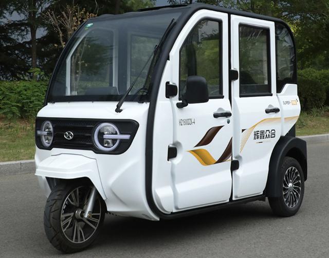 全封闭电动三轮车最新款最顶配，2款封闭式电动三轮车