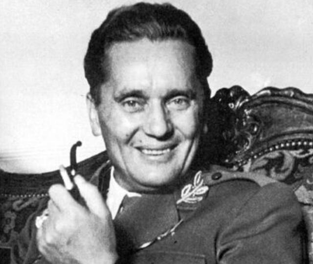 南斯拉夫解体成了哪个国家，解体后一分为七