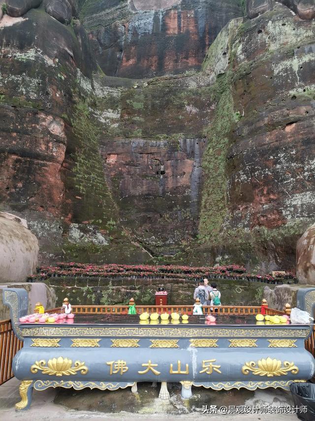 乐山大佛在哪个省，四川乐山大佛景点